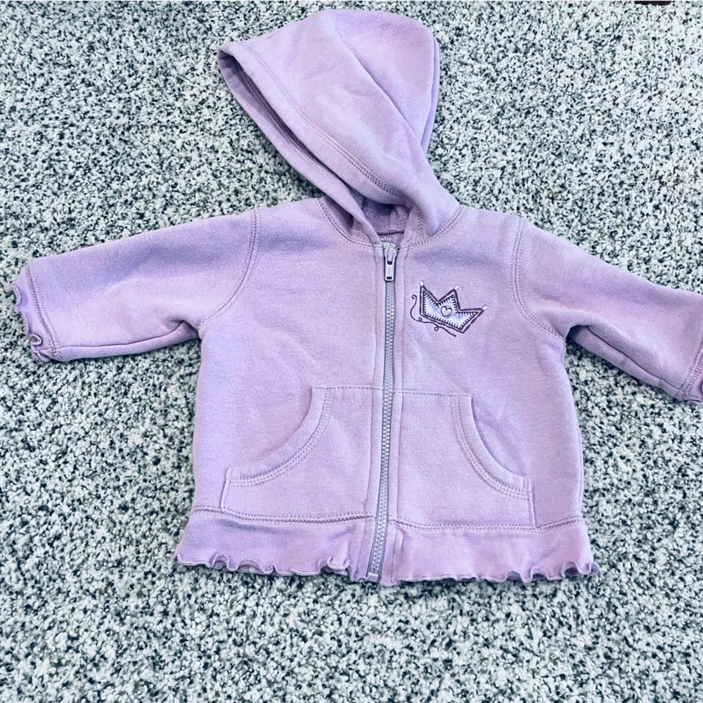 Baby Okie Dokie purple princess hoodie sweatshirt size 0-3 months.